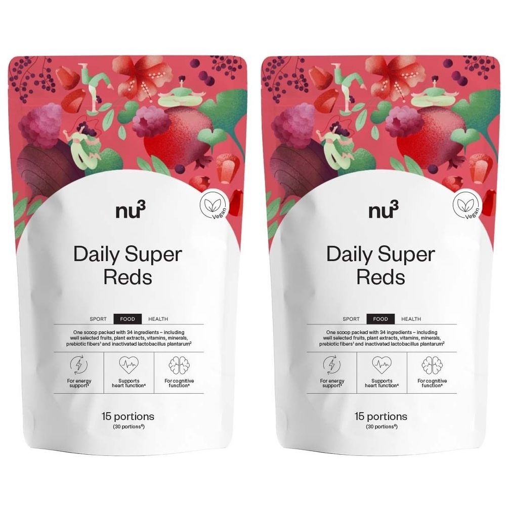 Zwei Beutel mit der Aufschrift "Daily Super Reds". Oben ein rotes Muster mit Blumen. Unten steht "15 Portionen". Das Logo "nu3" ist sichtbar.