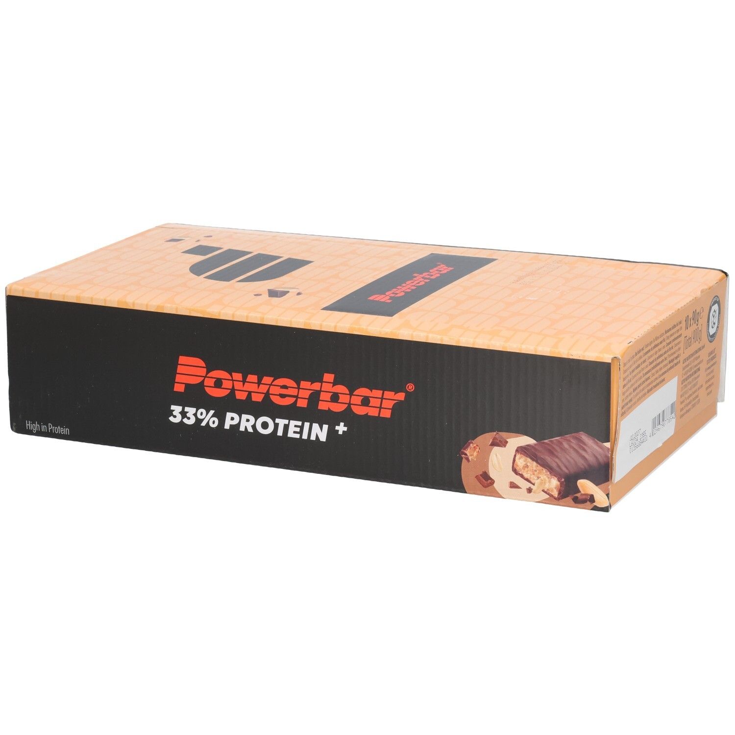 Karton mit Proteinriegeln. Aufschrift: Powerbar 33% Protein+. Abbildung eines Riegels mit Erdnuss-Schokoladen-Geschmack.