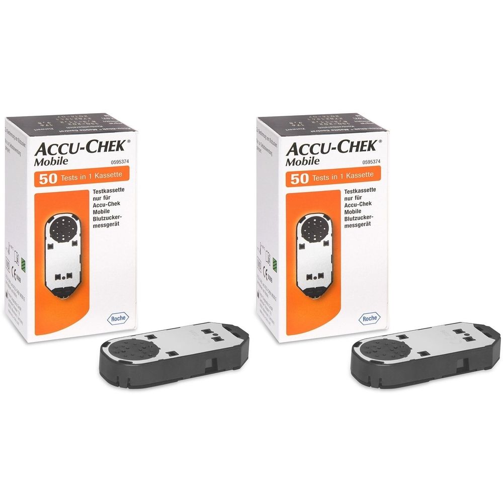 Zwei Packungen ACCU-CHEK Mobile Testkassette mit 50 Tests. Dazu zwei graue Testkassetten.