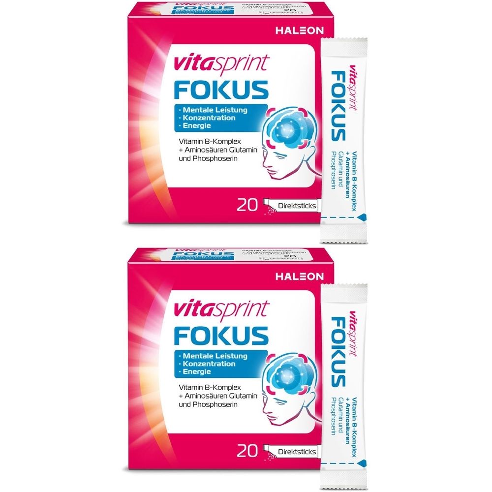 Zwei Packungen Vitasprint Fokus. Rote Schachteln mit Produktnamen und Inhaltsangaben. Daneben Sticks mit Produktlogo.