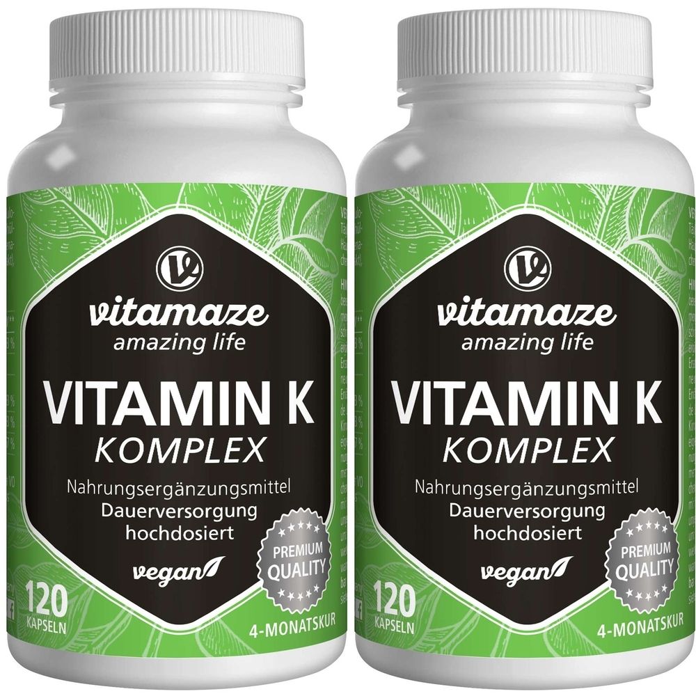 Zwei weiße Flaschen mit grünen Etiketten. Aufschrift: VITAMIN K KOMPLEX, vegan, 120 Kapseln. Premium Quality.