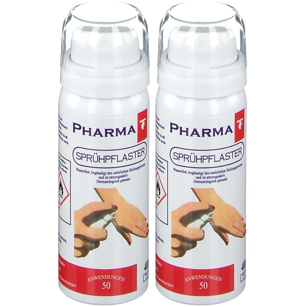Zwei weiße Sprühpflaster-Flaschen mit transparenten Kappen. Aufschrift: PHARMA, SPRÜHPFLASTER. Abbildung: Hand mit Sprühnebel.