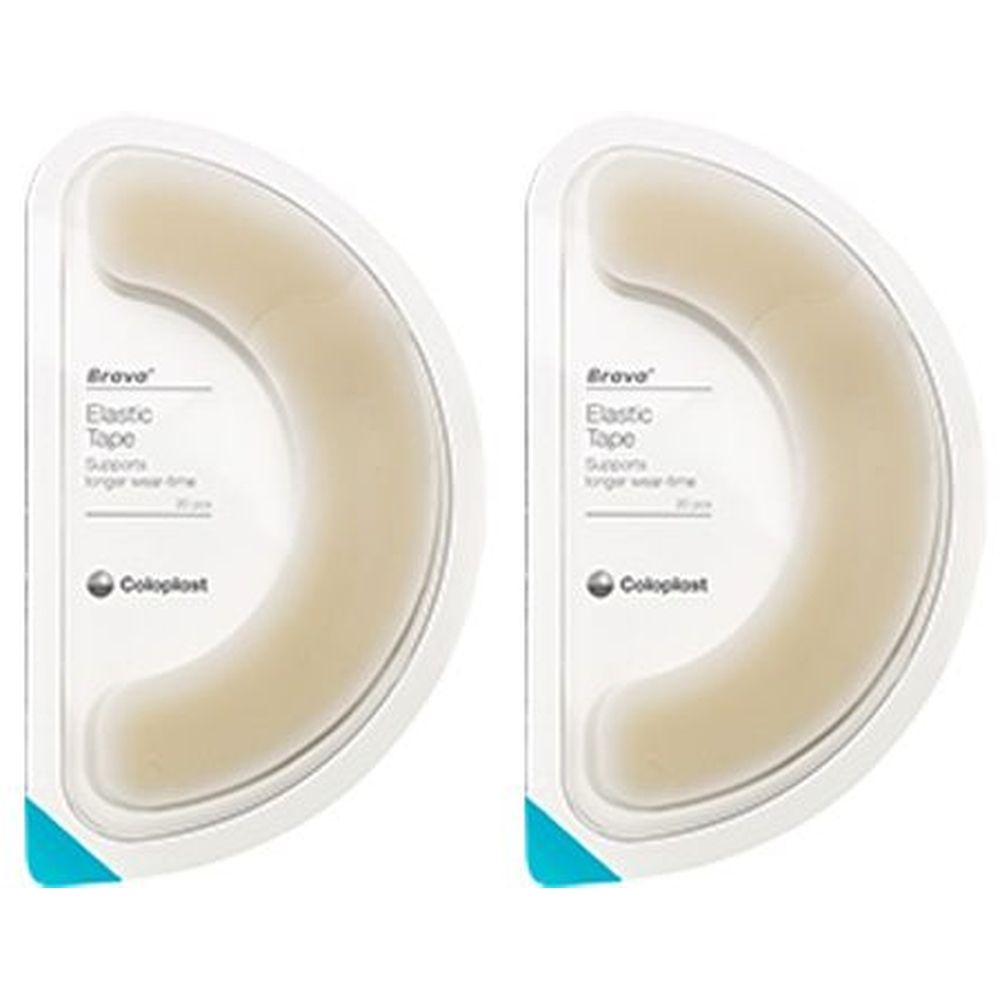 Zwei gebogene, elastische Fixierstreifen in Blisterverpackung. Aufdruck: Brava, Elastic Tape, Coloplast.