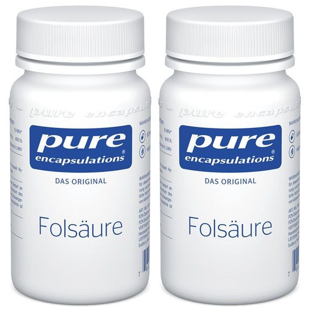 Zwei weiße Flaschen mit blauem Etikett. Aufschrift: pure encapsulations®, Folsäure. Deckel weiß. Hintergrund weiß.
