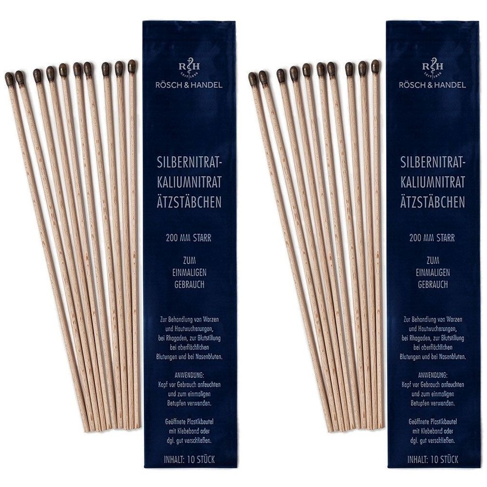 Zwei Packungen Ätzstäbchen. Jede Packung enthält 10 Stäbchen. Aufschrift: Silbernitrat-Kaliumnitrat-Ätzstäbchen, 200 mm starr, RÖSCH & HANDEL.