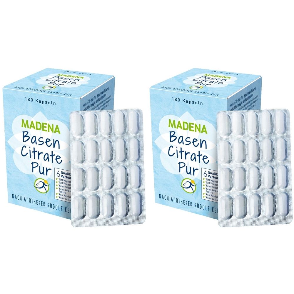 Zwei Packungen mit Kapseln. Auf der Verpackung steht "MADENA Basen Citrate Pur". Daneben Blister mit weißen Kapseln.