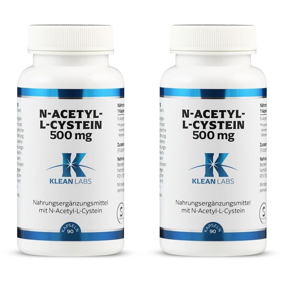 Zwei weiße Flaschen mit blauem Streifen und Deckel. Aufschrift: N-Acetyl-L-Cystein 500 mg, Klean Labs. Nahrungsergänzungsmittel.