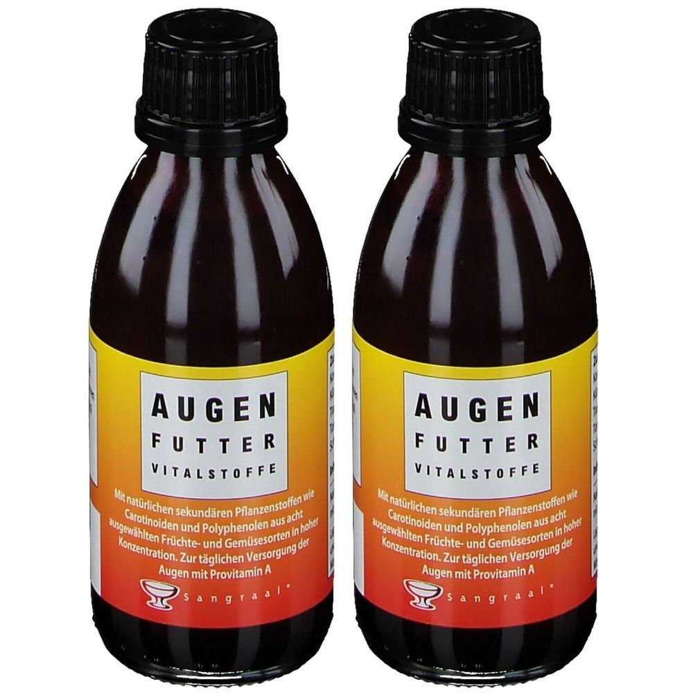 Zwei Flaschen Augenfutter Vitalstoffe. Braune Flüssigkeit in Glasflaschen mit schwarzem Schraubverschluss. Gelb-rotes Etikett mit Produktinformationen.