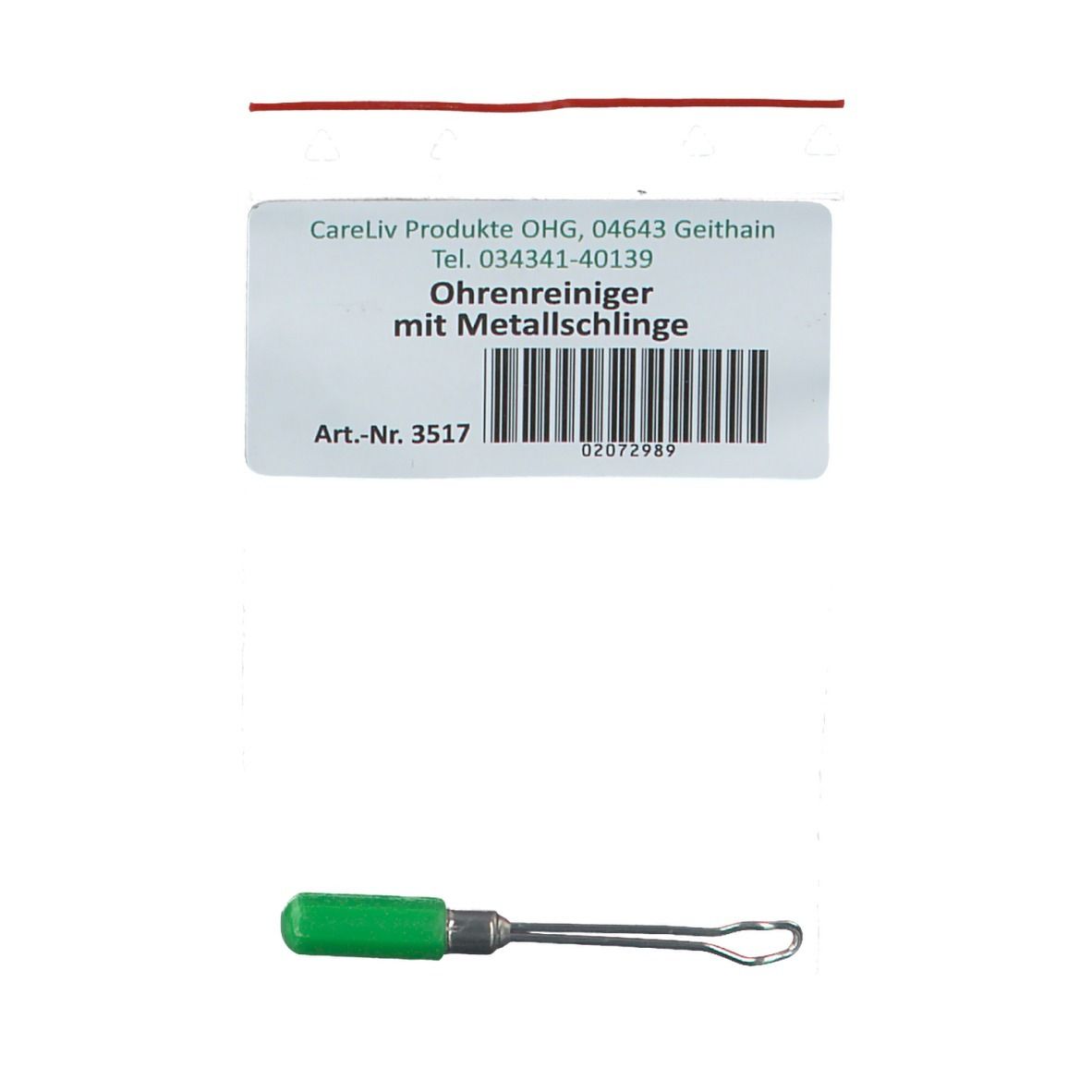 Ohrreiniger mit Metallschlinge. Grüner Griff, Metallschlinge. Produktetikett mit Text.