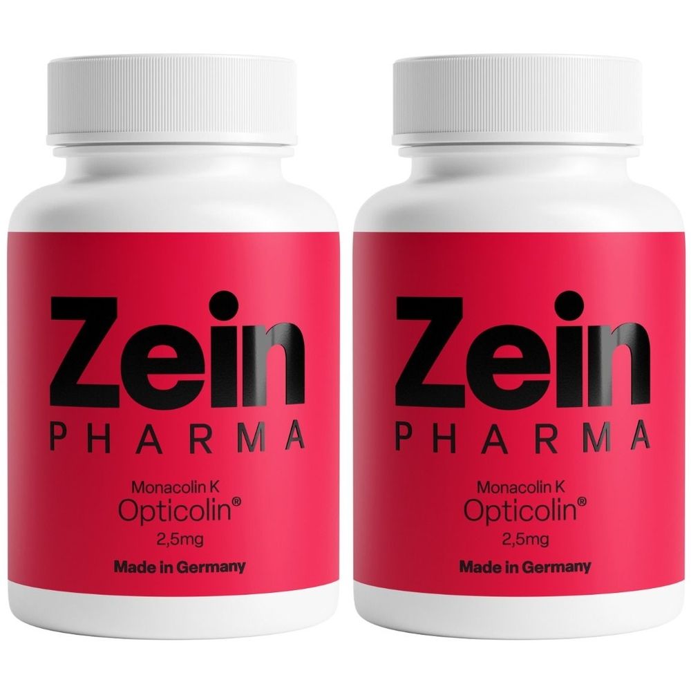 Zwei weiße Flaschen mit rotem Etikett. Aufschrift: Zein Pharma, Monacolin K Opticolin 2,5mg. Hergestellt in Deutschland.