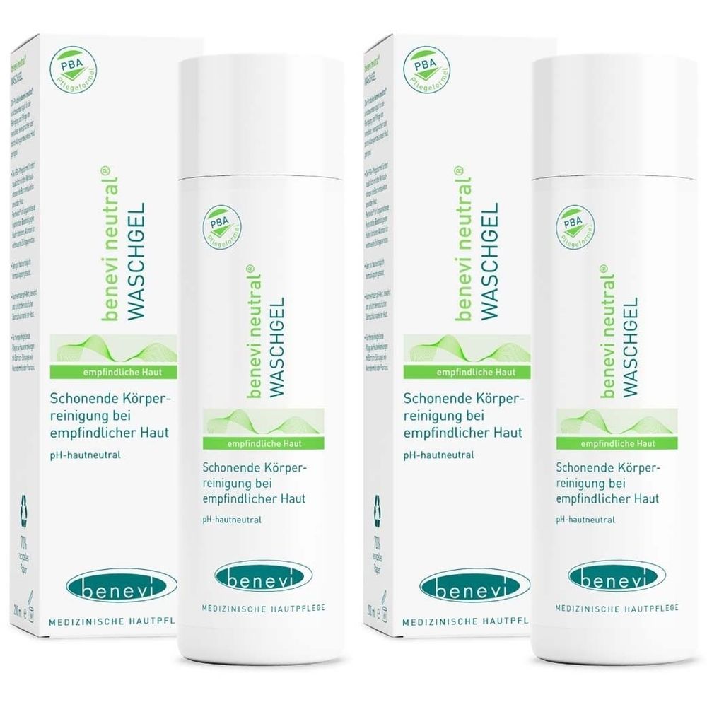 Mehrere weiße Flaschen und Kartons. Aufschrift: BENEVI NEUTRAL WASCHGEL. Für empfindliche Haut. Mit PBA-Siegel.