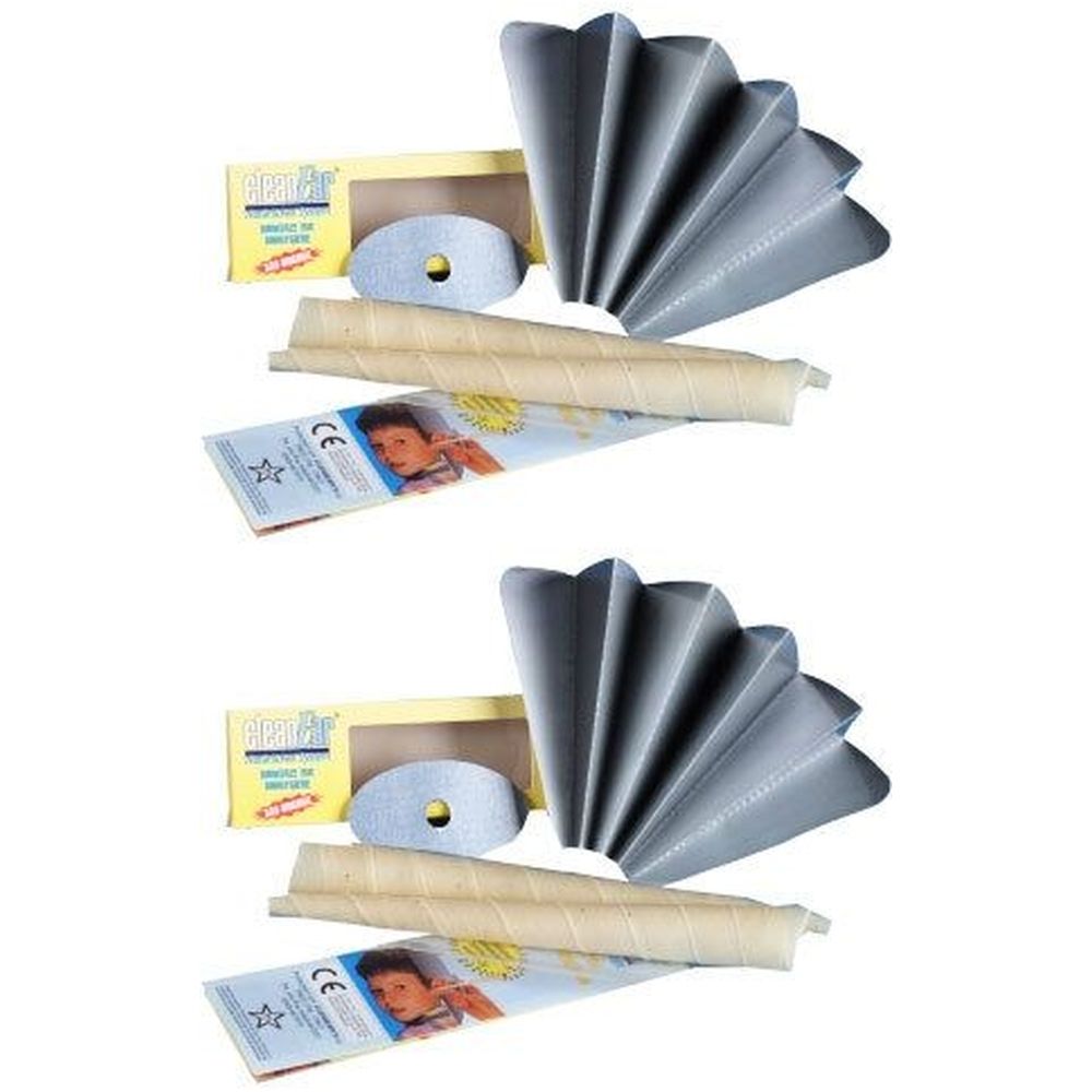 Mehrere Packungen Ohrkerzen. Enthalten Kegel, Filter, Schutzkragen und Anleitungen. CE-Kennzeichnung sichtbar.