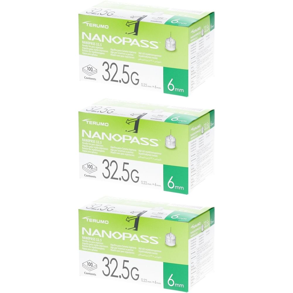 Drei grüne Verpackungen. Aufschrift: TERUMO NANOPASS 32.5G 0,22 x 6 mm. Enthält 100 Stück. Produktabbildung.