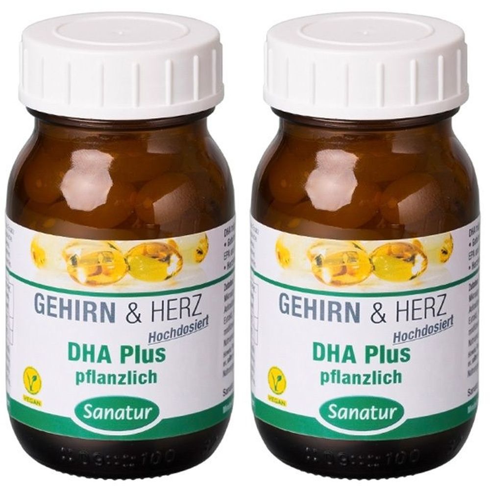 Zwei braune Glasflaschen mit weißen Deckeln. Auf den Etiketten steht "GEHIRN & HERZ DHA Plus pflanzlich" und "Sanatur".
