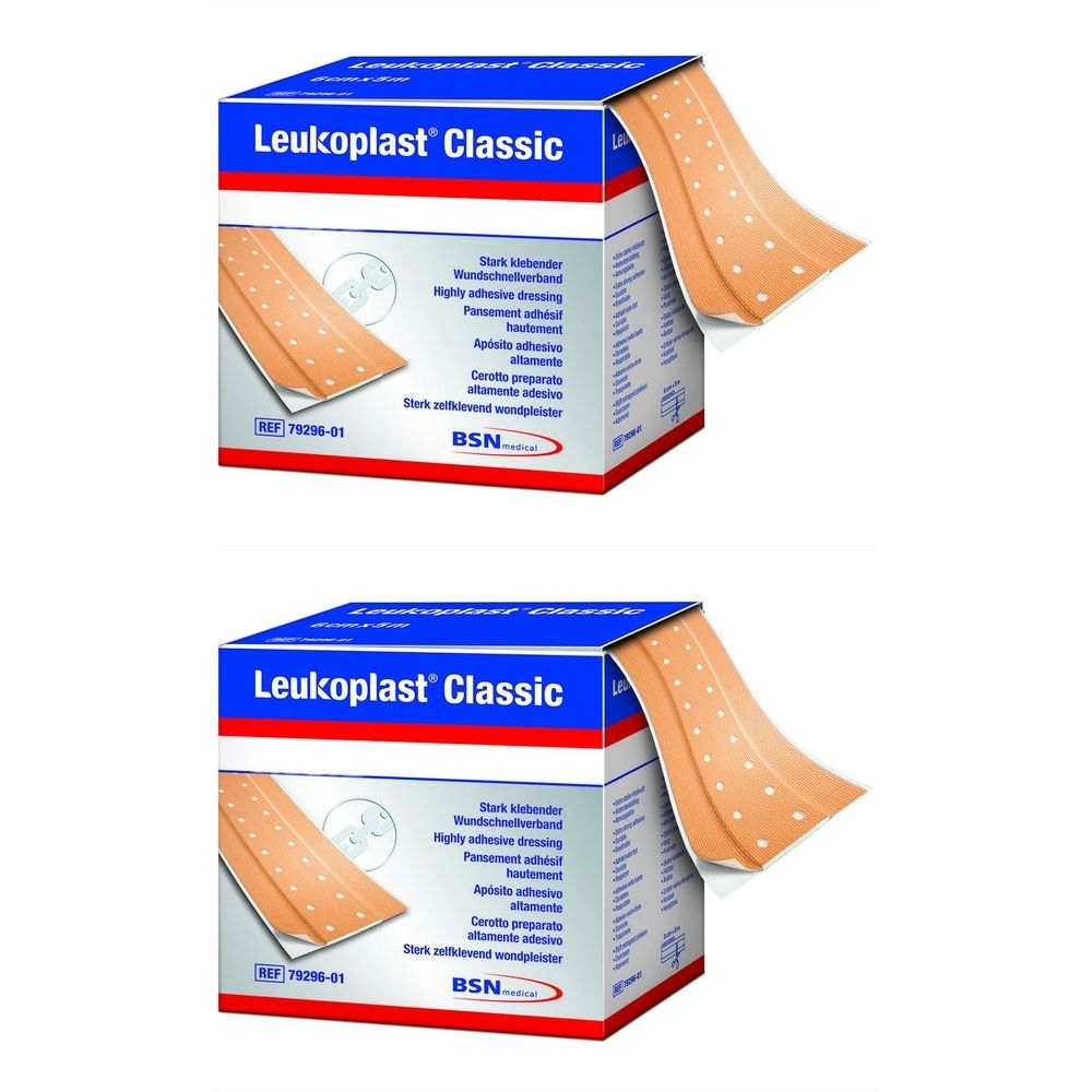Zwei Packungen Leukoplast® Classic Pflaster. Blaue und weiße Verpackung mit Produktnamen. Pflasterstreifen teilweise sichtbar.
