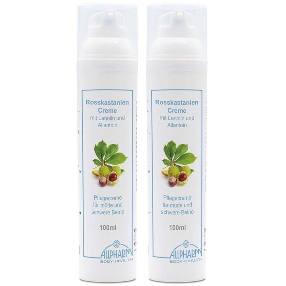 Zwei weiße Flaschen mit Rosskastanien Creme. Aufschrift: Rosskastanien Creme, mit Lanolin und Allantoin. Pflegecreme für müde und schwere Beine. 100ml.