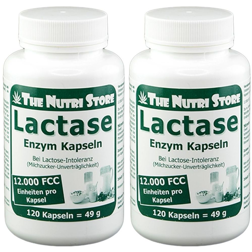 Zwei weiße Flaschen mit Schraubverschluss. Aufschrift: Lactase Enzym Kapseln, 12.000 FCC, 120 Kapseln. Marke: The Nutri Store.