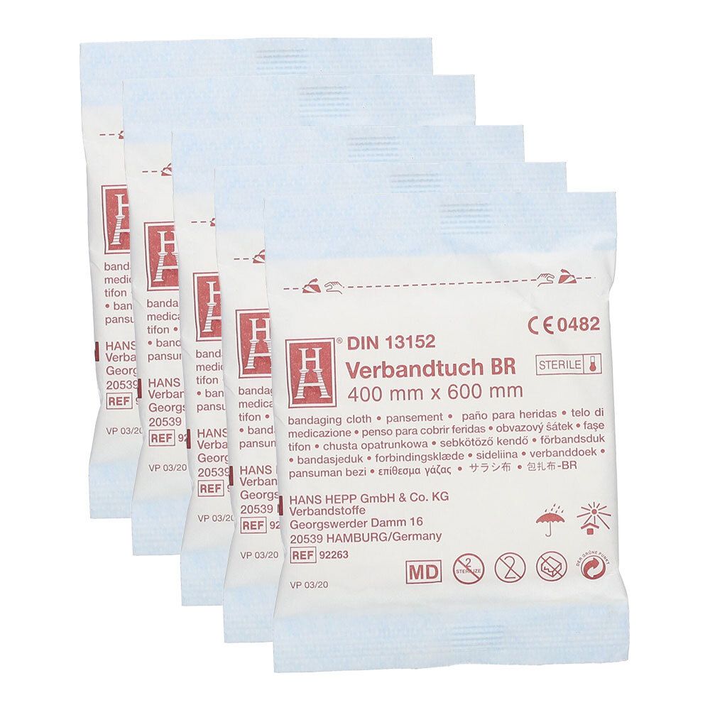 Mehrere sterile Verbandtücher in Einzelverpackungen. Aufdruck: Verbandtuch BR, 400 x 600 mm, DIN 13152, CE-Zeichen.
