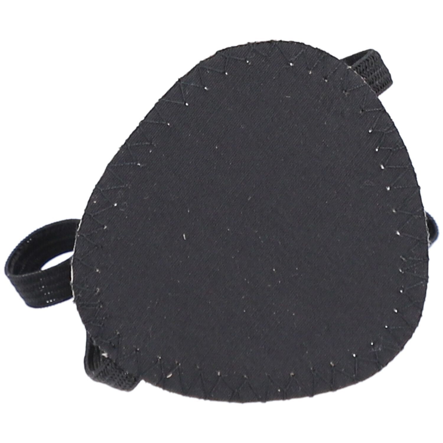 Schwarze Augenklappe mit Gummiband. Dreieckige Form, genäht. Gummiband zur Befestigung.