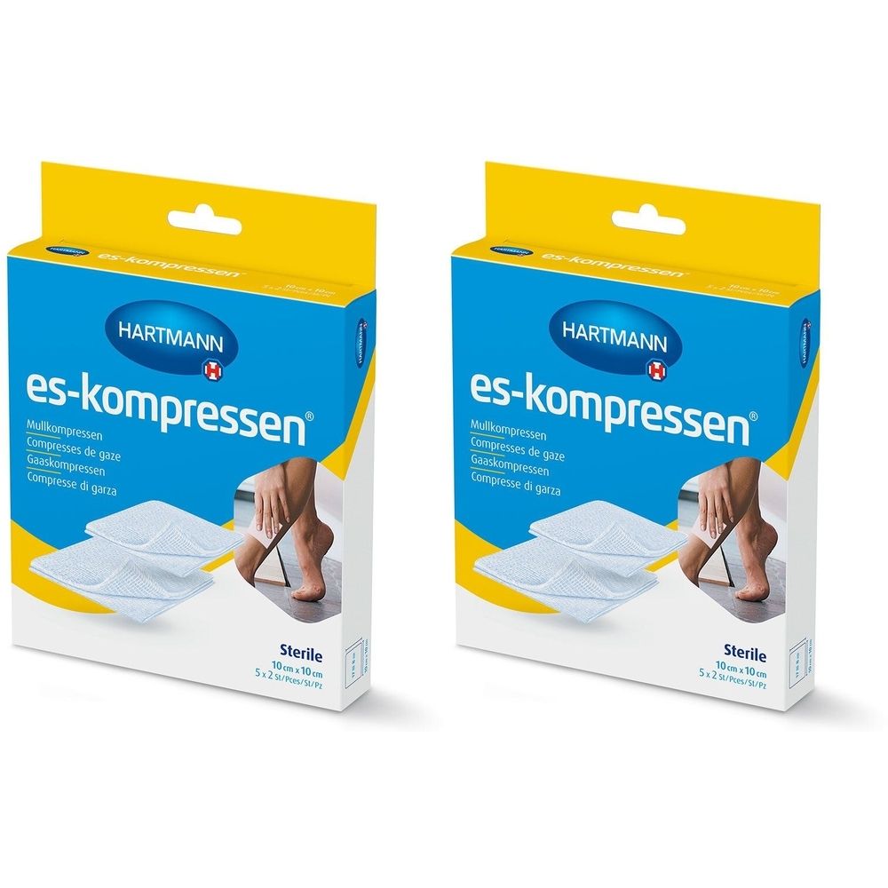 Zwei Packungen ES-Kompressen. Blaue Verpackung mit gelbem Aufhänger. Aufschrift: Hartmann, es-kompressen, steril. Abbildung: Füße.
