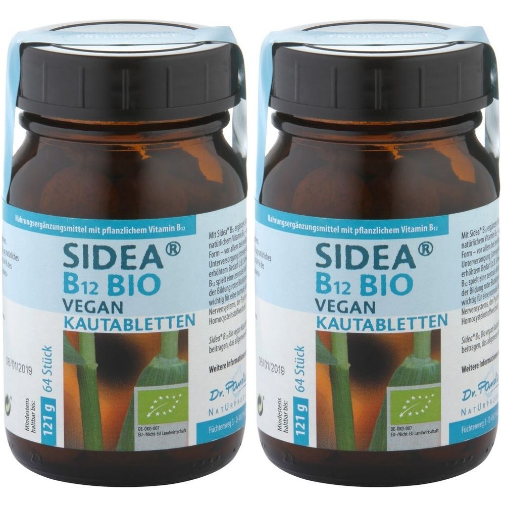 Zwei braune Glasflaschen mit schwarzen Deckeln. Auf den Etiketten steht: Sidea B12 Bio Vegan Kautabletten. Mit Bio-Siegel.