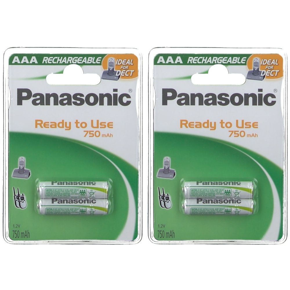 Zwei Blisterpackungen mit Panasonic AAA-Akkus. Jede Packung enthält zwei Batterien. Aufschrift: Ready to Use, 750 mAh.