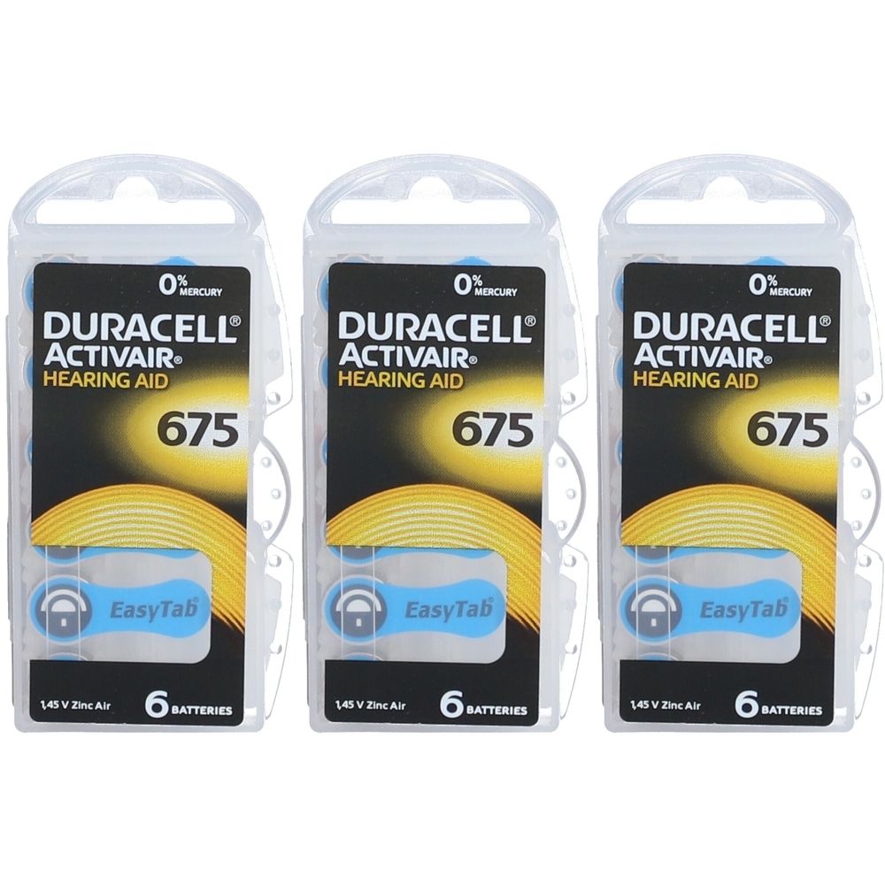 Drei Packungen Duracell Activair Hörgerätebatterien Größe 675. Jede Packung enthält sechs Batterien. Klare Kunststoffverpackung.