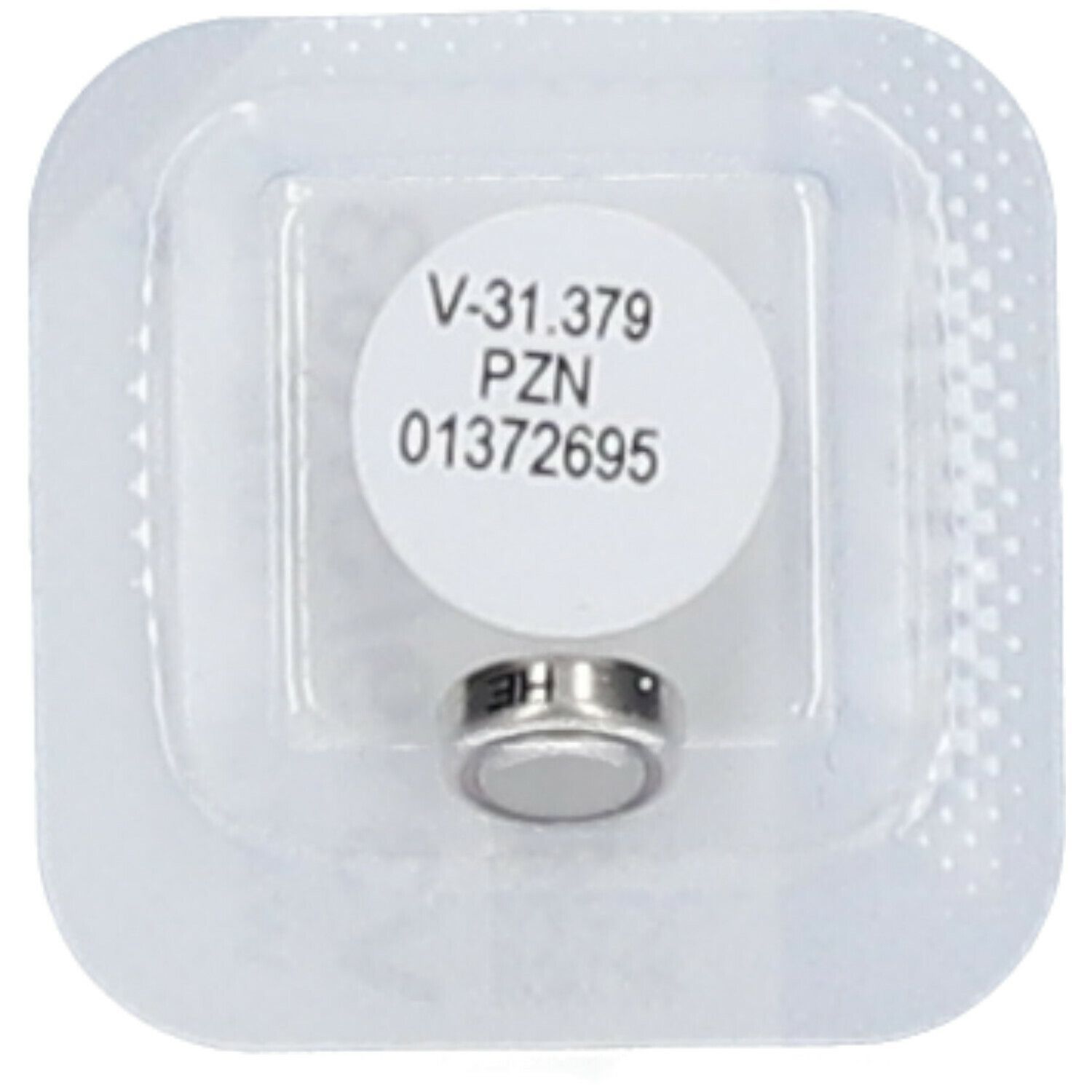Knopfzelle in Blisterverpackung. Auf der Verpackung sind die Kennungen V-31.379, PZN 01372695 abgebildet.