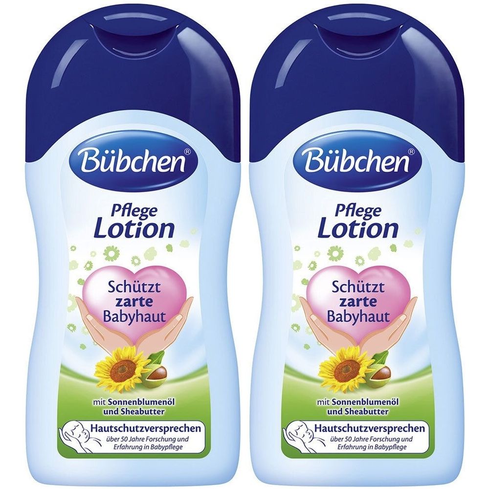 Zwei Flaschen Bübchen Pflege Lotion. Blaue Kappe, weißer Körper. Text: Schützt zarte Babyhaut. Mit Sonnenblumenöl und Sheabutter.
