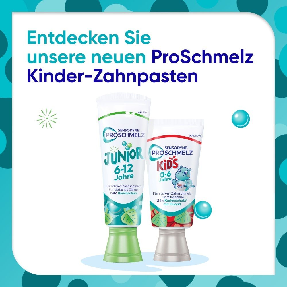 Zwei Tuben Sensodyne ProSchmelz Kinderzahnpasta. Eine für 6-12 Jahre, die andere für 0-6 Jahre.