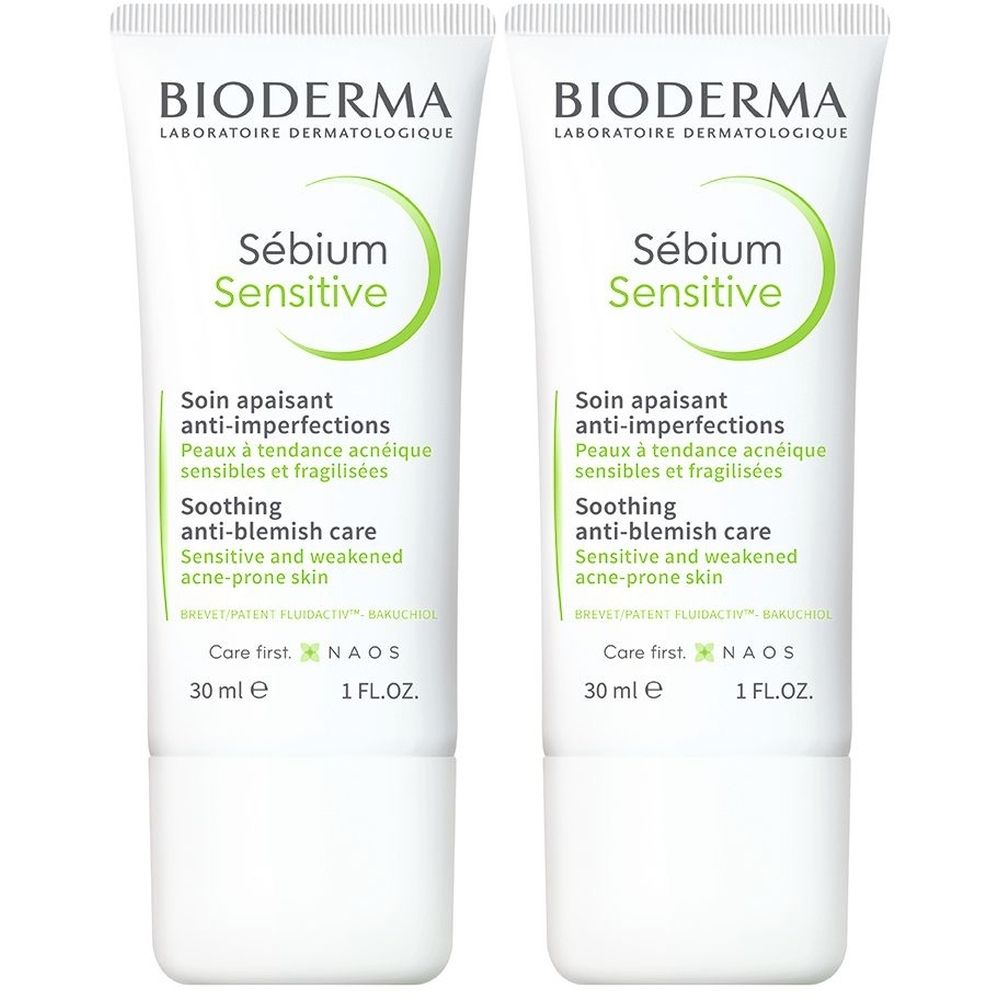 Zwei Tuben BIODERMA Sébium Sensitive. Weiße Tuben mit grüner Schrift und Logo. Text: Soin apaisant anti-imperfections.