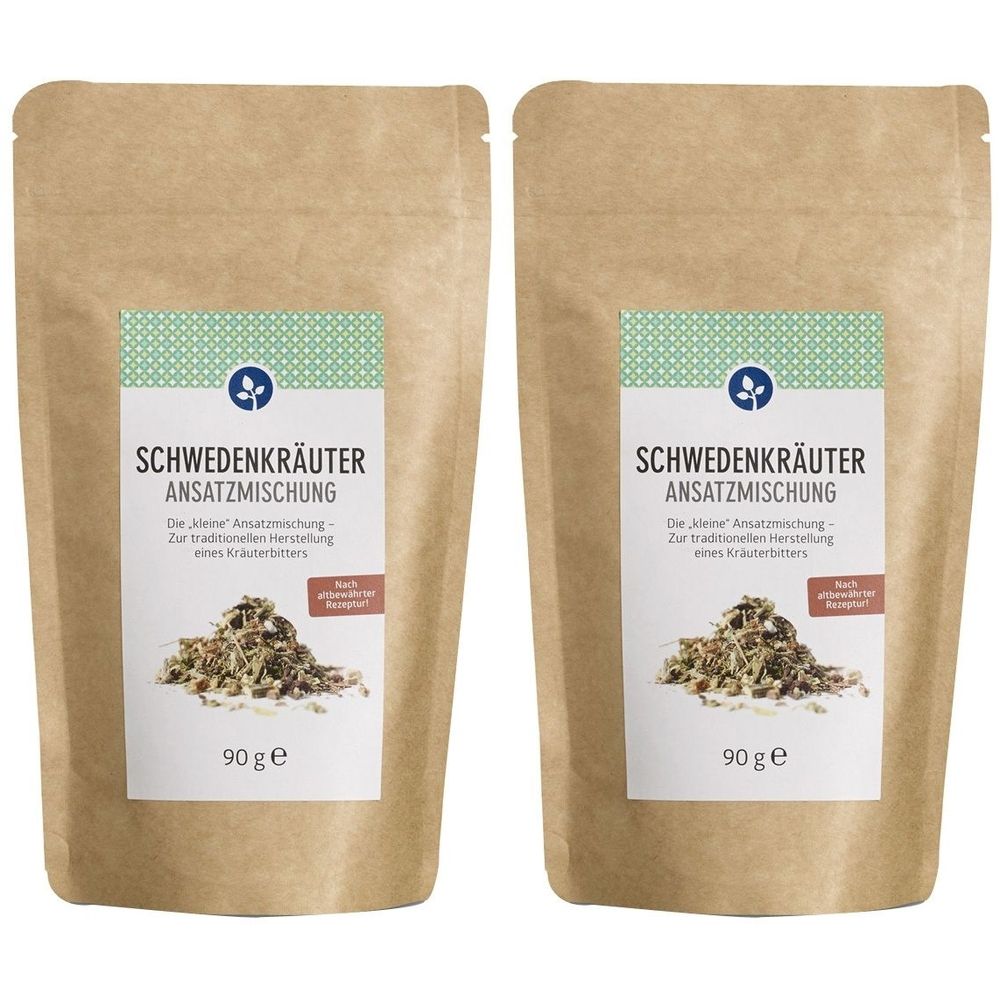 Zwei Beutel mit Aufschrift Schwedenkräuter Ansatzmischung. Aufdruck mit Kräutern und 90 g. Braune Papierverpackung.