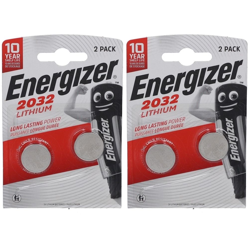 Zwei Packungen Energizer 2032 Lithium-Knopfzellen. Jede Packung enthält zwei Batterien. Aufschrift: 10 Jahre Haltbarkeit.