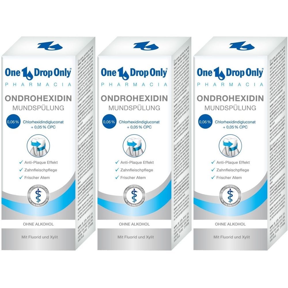 Drei Packungen Mundspülung. Weiße Kartons mit blauen Akzenten. Aufschrift: ONDROHEXIDIN MUNDSPÜLUNG, Marke One Drop Only.