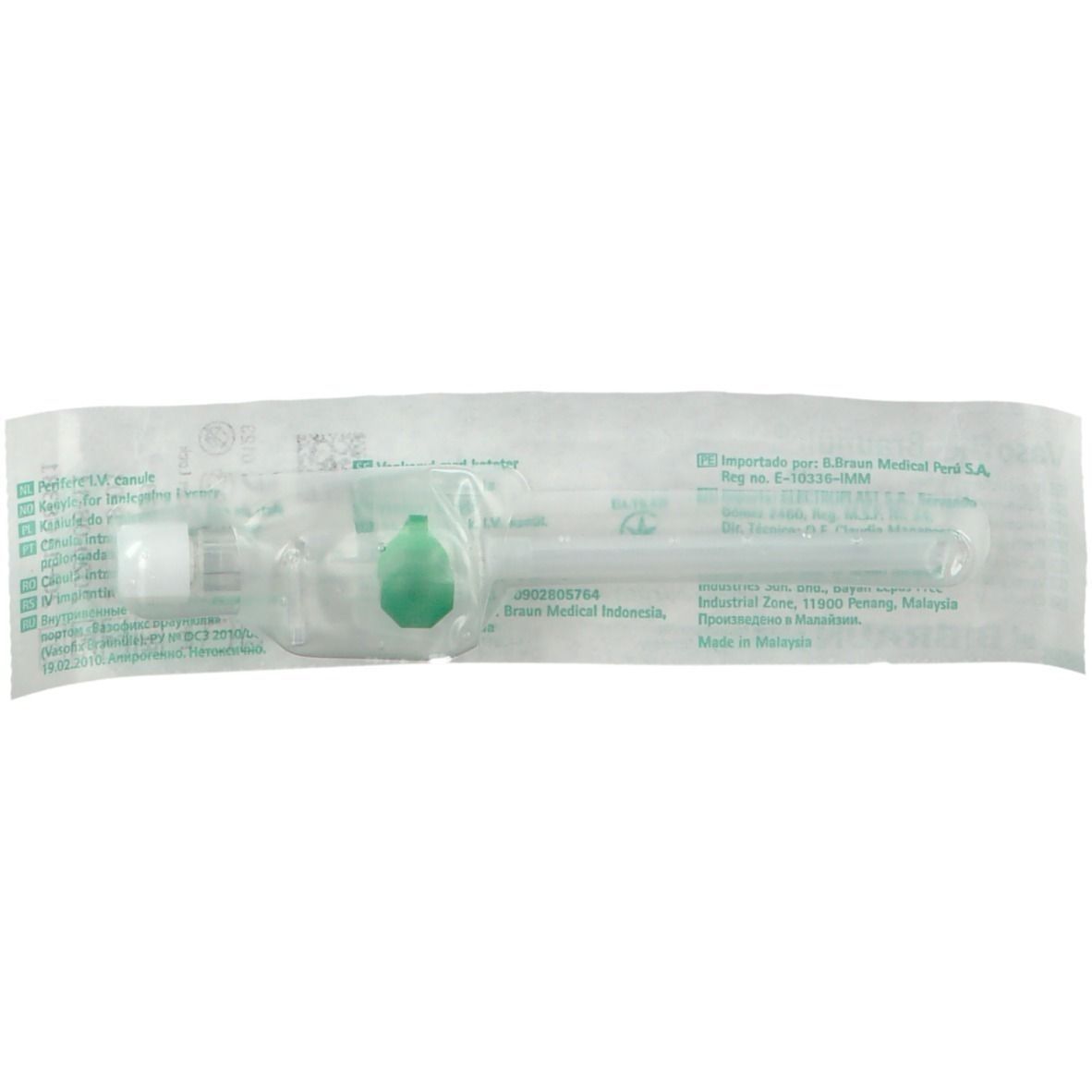 Medizinprodukt in steriler Verpackung. Grünfarbener Katheter mit transparentem Ansatz. Verpackung mit Text und Logos.