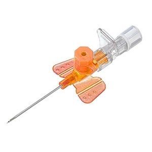 Orangefarbene Braunüle mit transparenten Elementen. Sichtbare Nadel und Flügel. Medizinprodukt.