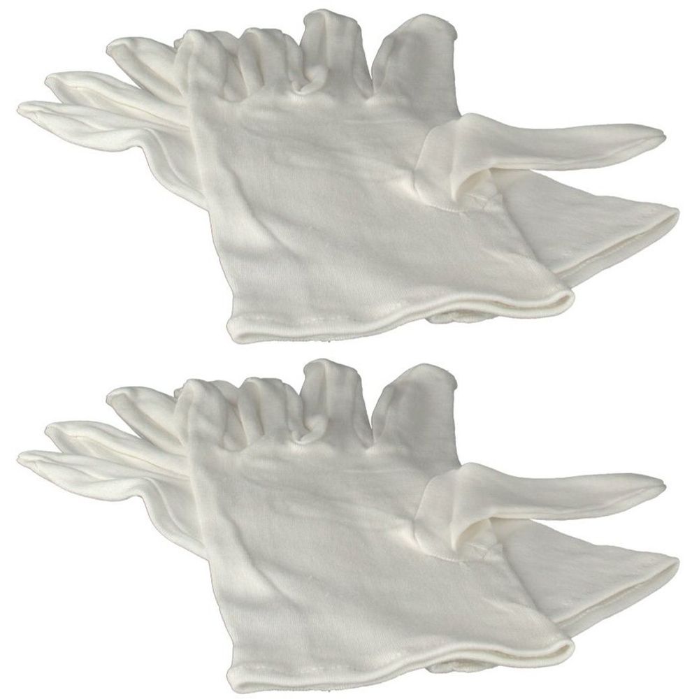 Zwei weiße Zwirnhandschuhe. Baumwollhandschuhe mit Fingern und Daumen. Auf weißem Hintergrund.