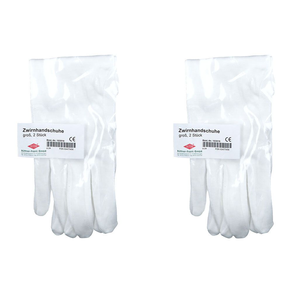 Zwei weiße Zwirnhandschuhe in Plastikverpackung. Auf der Verpackung Etikett mit Produktbezeichnung und CE-Kennzeichnung.