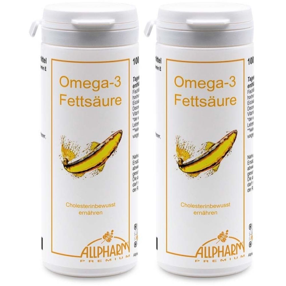 Zwei weiße Flaschen mit Omega-3 Fettsäure-Etikett. Aufschrift: ALLPHARM. Fisch-Illustration. Deckel mit Drehverschluss.