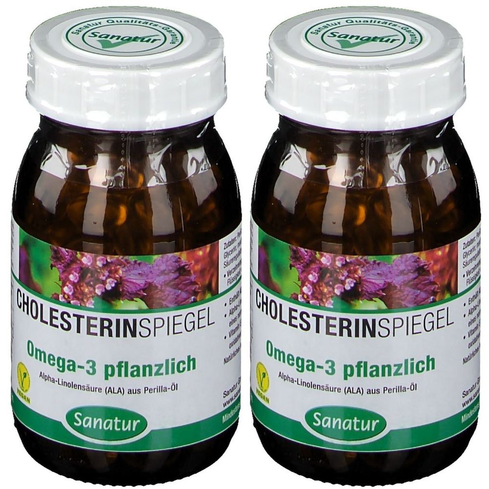 Zwei braune Glasflaschen mit weißen Deckeln. Auf den Etiketten steht "Cholesterinspiegel Omega-3 pflanzlich" und "Sanatur".