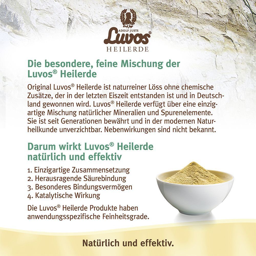 Nahaufnahme von Luvos Heilerde Pulver in einer weißen Schale. Text beschreibt die Eigenschaften des Produkts.