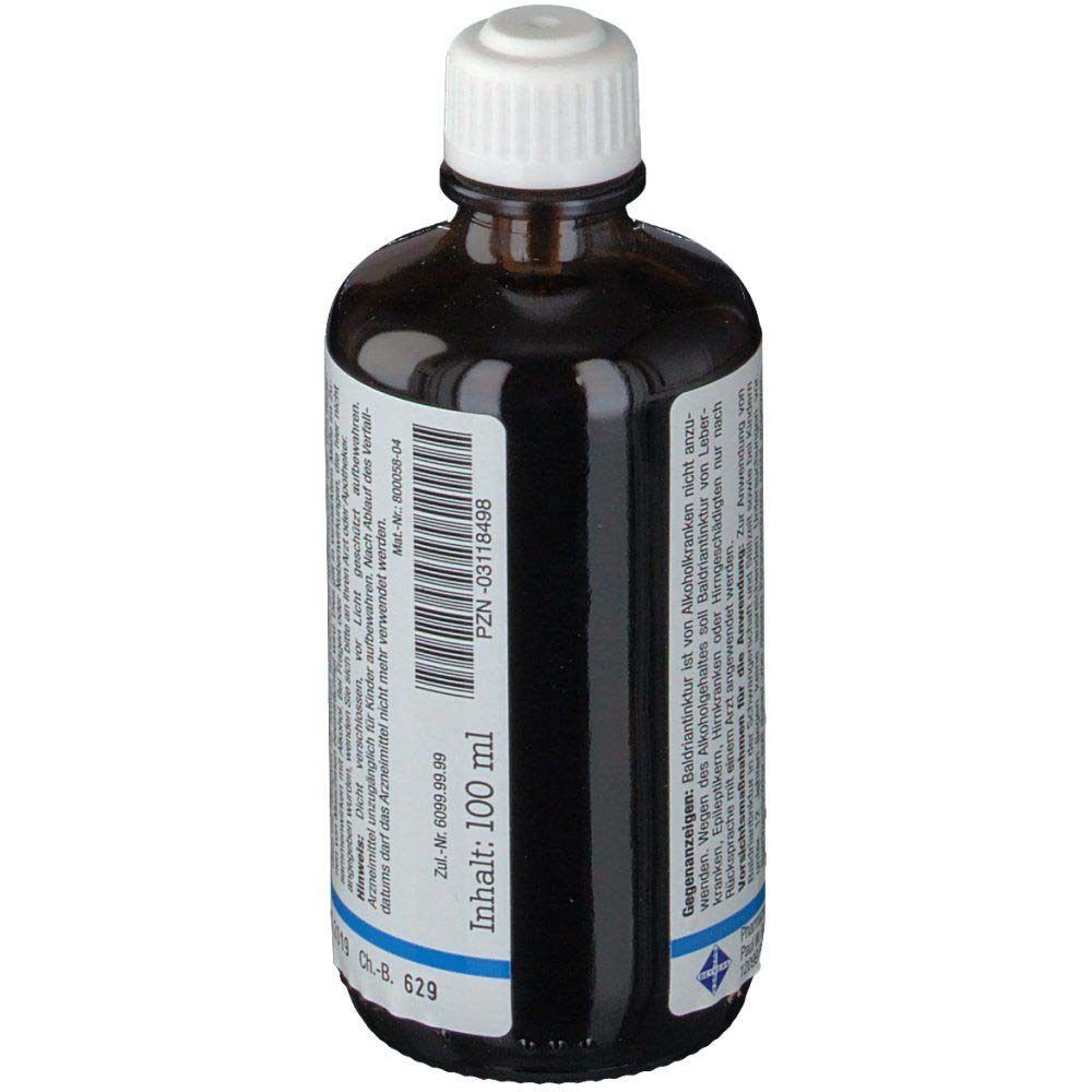 Braune Flasche mit weißem Verschluss. Etikett mit Text, darunter "Inhalt: 100 ml".