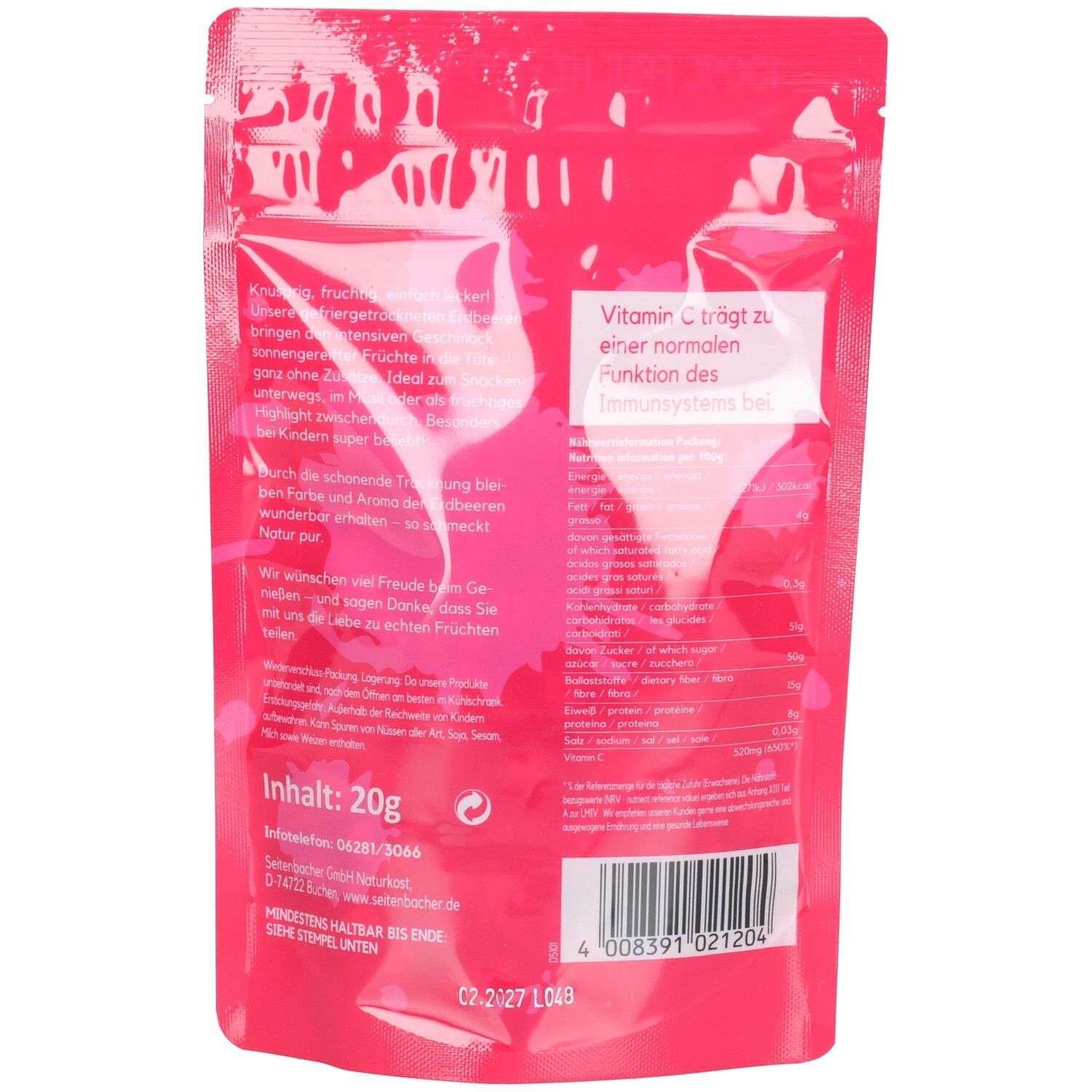 Rückseite eines rosa Beutels mit Text. Enthält Informationen zu den Erdbeeren. Text: Vitamin C trägt zu einer normalen Funktion des Immunsystems bei.