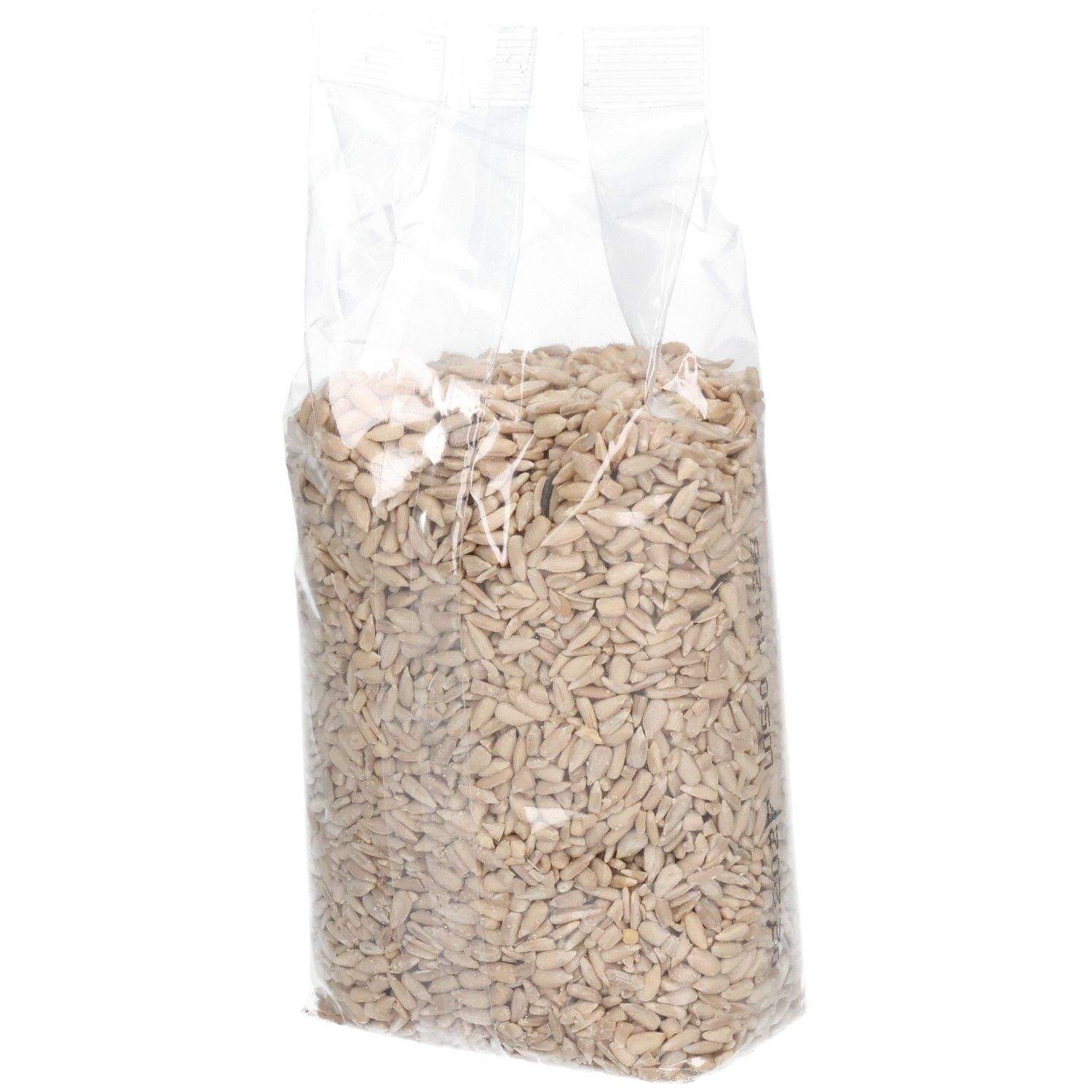 Plastiktüte mit Sonnenblumenkernen. Transparente Verpackung. Inhalt sichtbar.