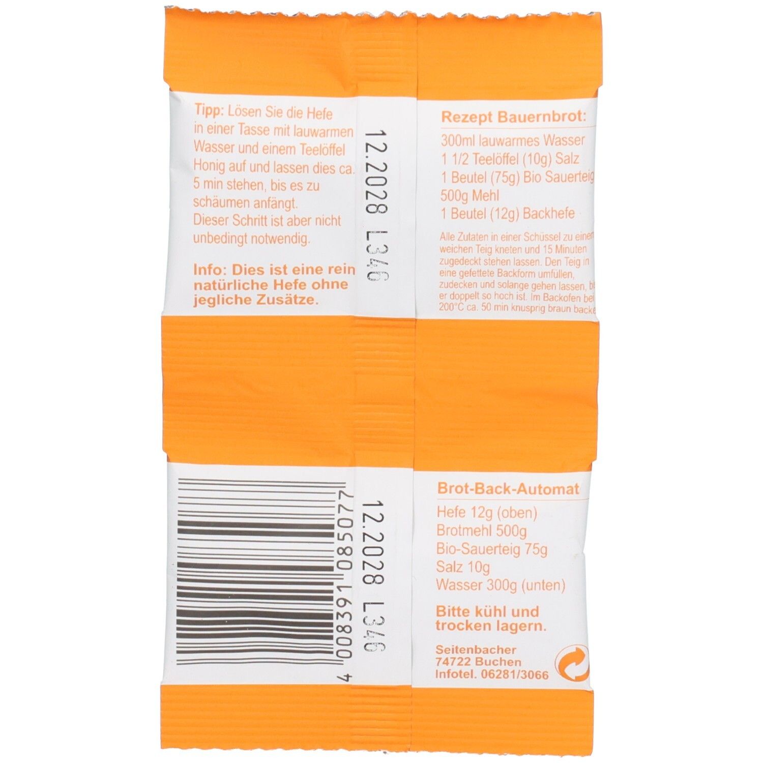 Rückseite eines Einzelbeutels Hefe. Text mit Rezept und Informationen. Barcode und Chargennummer. Orangefarbener Hintergrund.