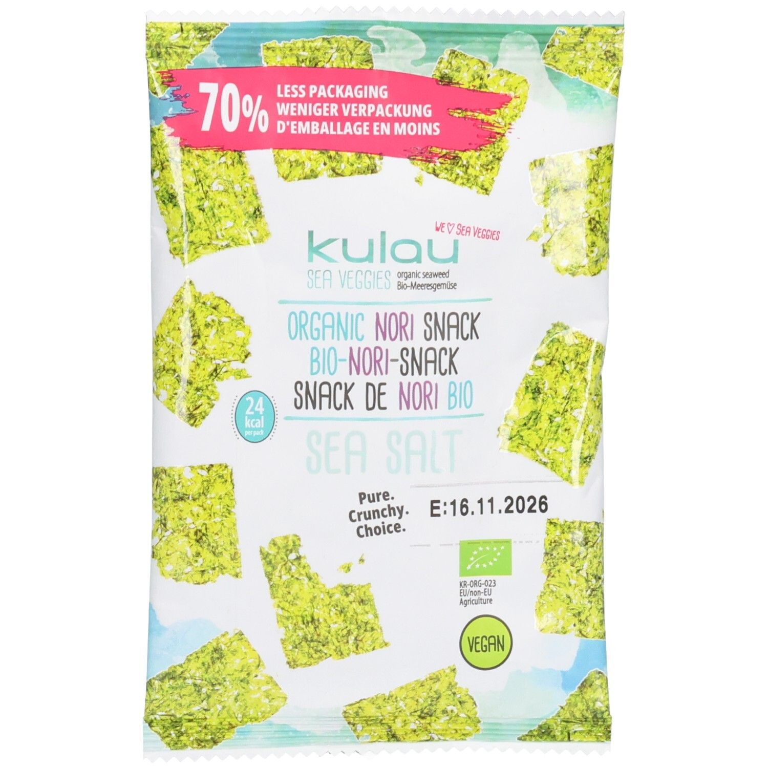 Verpackung mit Kulau Bio Nori Algen-Snack. Grün-weiße Verpackung mit Produktabbildungen und Text. Vegan-Siegel.
