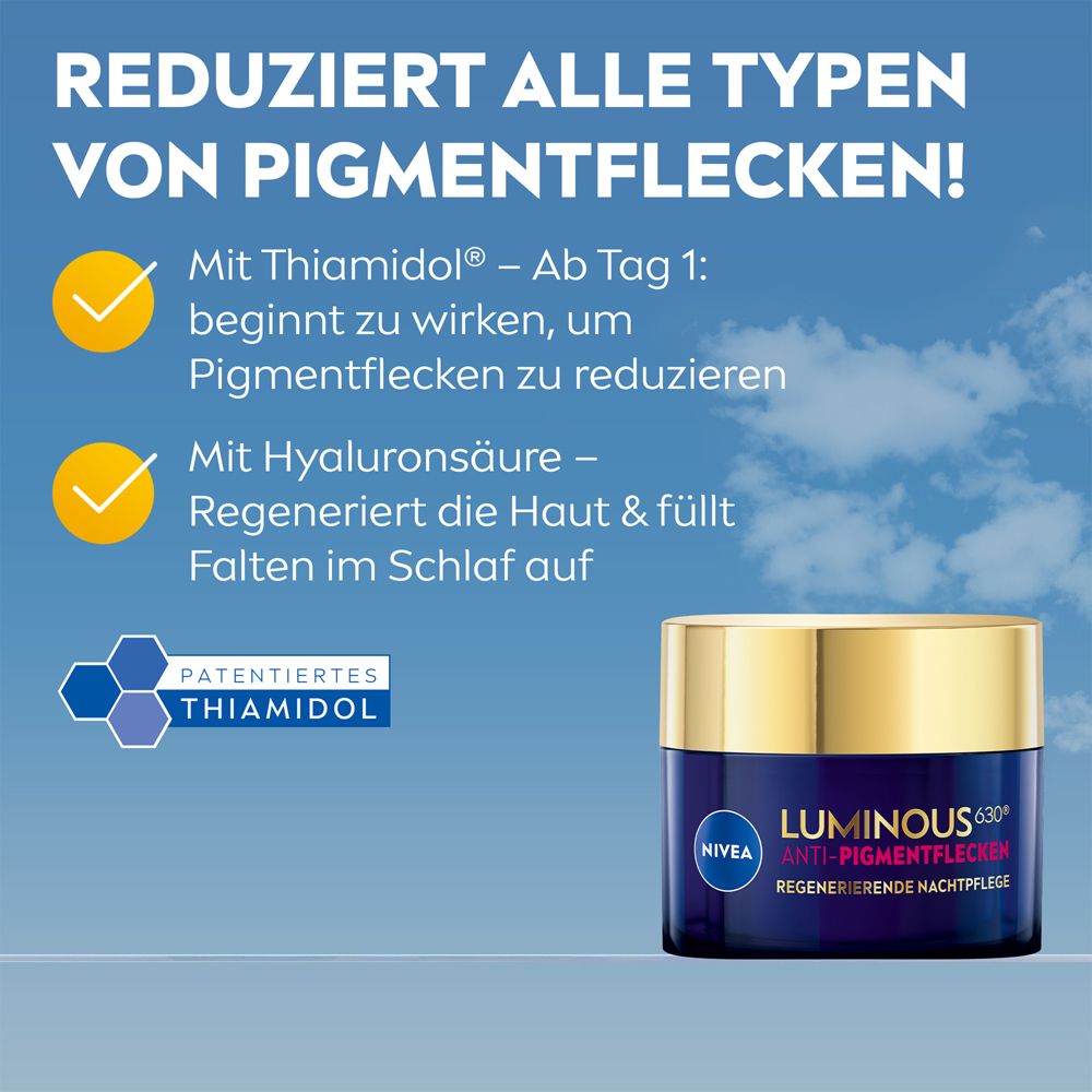 NIVEA LUMINOUS630® Nachtpflege Tiegel vor blauem Himmel. Text: Reduziert alle Arten von Pigmentflecken.