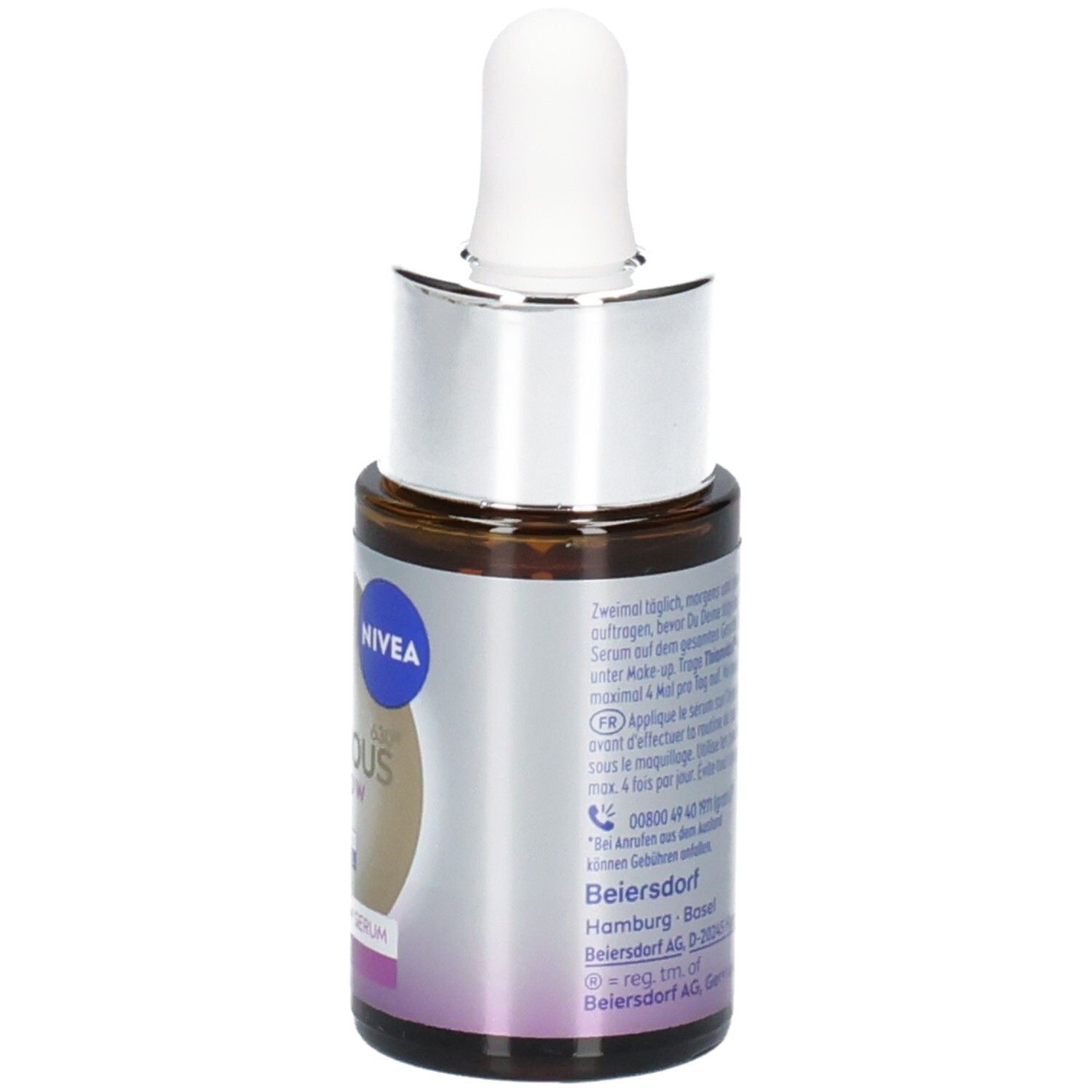 Braune Glasflasche mit silbernem Verschluss und Pipette. Aufkleber mit Produktinformationen. NIVEA Luminous Skin Glow Serum.