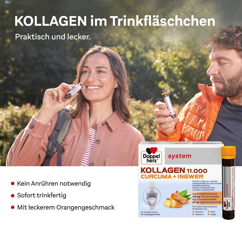 Frau trinkt aus einem Trinkfläschchen. Daneben eine Packung und ein Trinkfläschchen Doppelherz system KOLLAGEN 11.000 CURCUMA + INGWER.