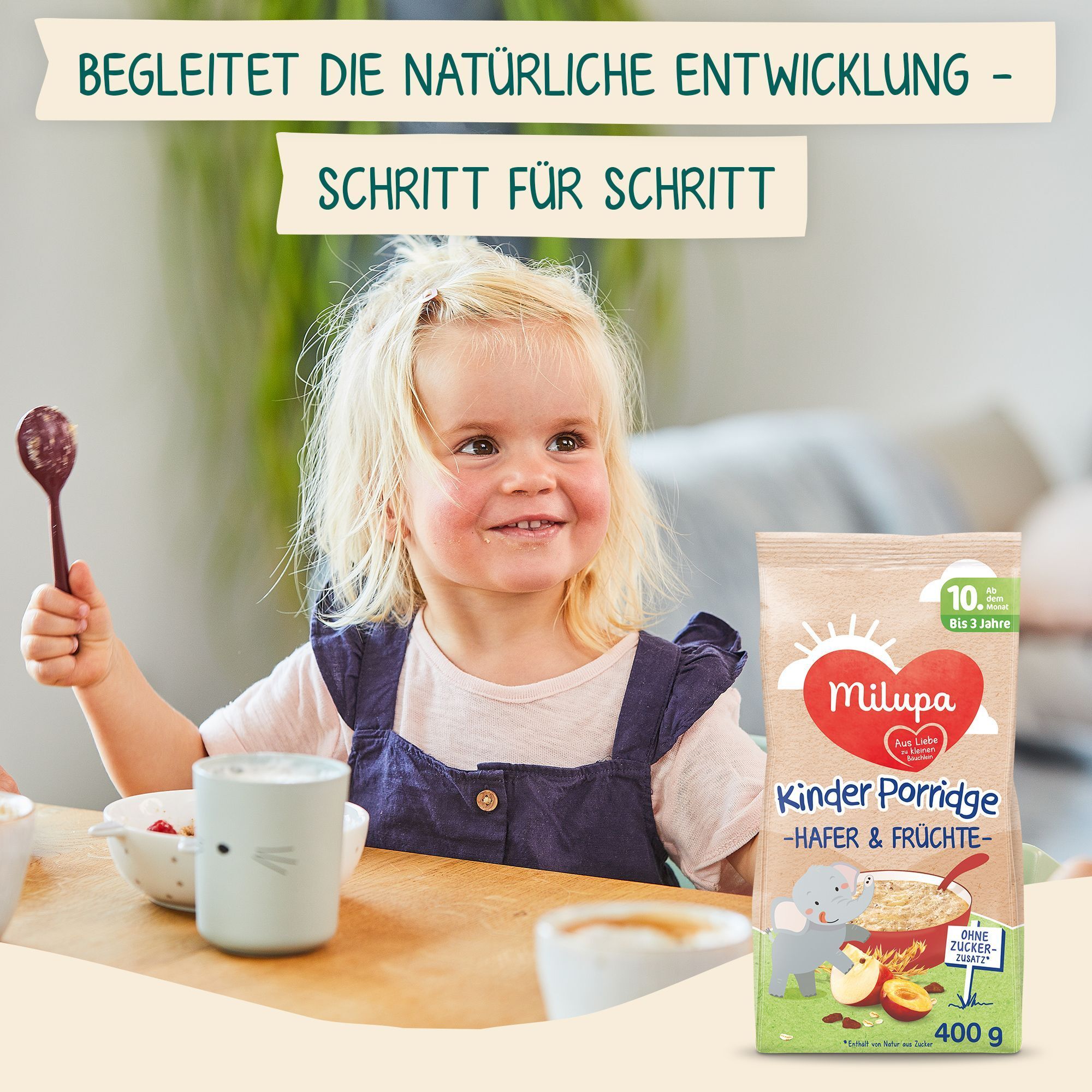 Kind isst Milupa Kinder Porridge Hafer & Früchte. Eine Packung des Produkts ist sichtbar.